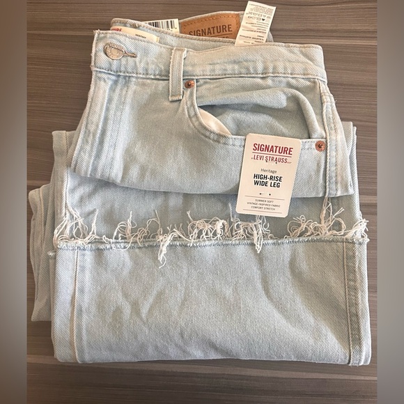Levi's Blue Flare Wide Leg Jeans - Picture 4 of 6